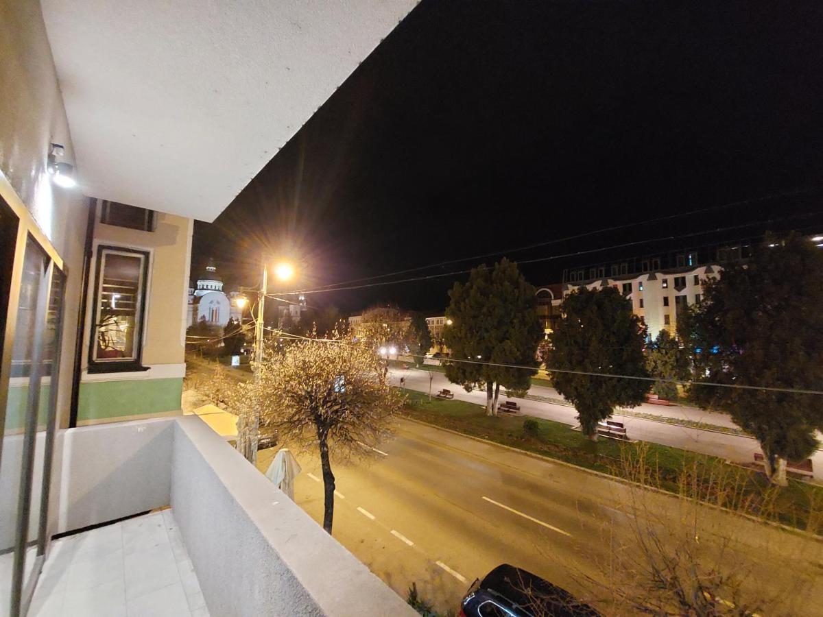 Nomi Ultracentral Apartments Târgu-Mureş Εξωτερικό φωτογραφία